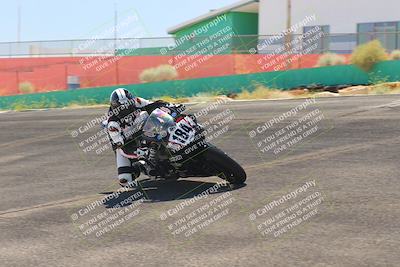 media/Jun-05-2022-WERA (Sun) [[64b01df28d]]/Race 13 senior superbike/